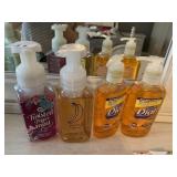 BATH AND BODY WORKS FOAMING HAND SOAP AND DIAL