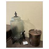 DRINK DISPENSER AND ICE BUCKET