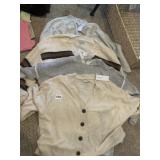 NEW WITH TAGS AMERICAN EAGLE SWEATERS SZ XS