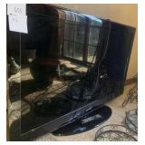 52" SAMSUNG FLAT SCREEN TV WITH REMOTE