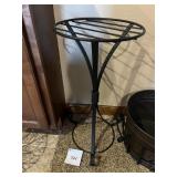 IRON PLANT STAND