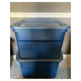 2 73 QUART STERLITE STORAGE BIN