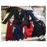 WOMENï¿½S SZ XS/S CLOTHING, NWT