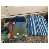 2 BEACH TOWELS