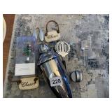 WINE BOTTLE SIGNS, SHAKER, CORKS