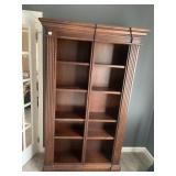 PAIR OF MATCHING DISPLAY SHELVES/BOOKCASES,