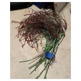 FESTIVE HOLIDAY VASE FILLER