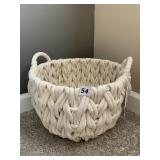 ROUND WOVEN FABRIC BASKET