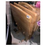 TRAY TABLE SET OF 4 WITH STORAGE STAND