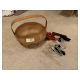 PETERBORO BASKET, TONGS, EASELS