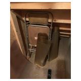 FOLDING CHAIR AND FLOOR PROTECTORS