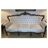 BEAUTIFUL WHITE TUFTED COUCH 32X40X84 NOT A STAIN