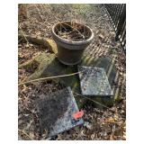 GARDEN STEP STONES AND PLANTER