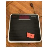 SUNBEAM BATHROOM SCALE