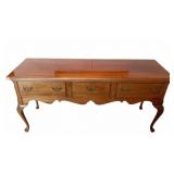 JAMES RIVER COLONIAL ART SIDEBOARD QUEEN ANNE LEG