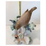 LLADRO NIGHTINGALE BIRD W/ LADY BUG 4.75" H X