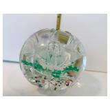 ANTIQUE PAPER WEIGHT THREE BLOOMING FLOWER IN