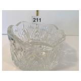 GLASS WINE CADDY 3" H X 5.5" D RUFFLED EDGE