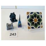 PINTADO A MANO SEVILLA 3" X 3" TILE W/ STAND,