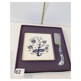 TILE W/ KNIFE IN PRESENTATION BOX