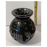 NATIVE INDIAN 2.5" H MINIATURE POT SIGNED BASE