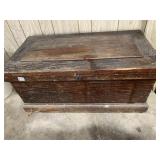 LARGE WOOD WOODWORKING TRUNK FLIP TOP