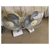 2 DESK FANS