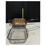 GOTHAM COVERED SKILLET W/ FRYER BASKET