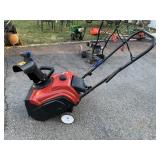 TORO SNOW BLOWER 18" WIDTH