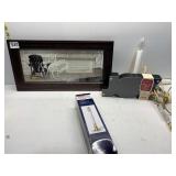 WINDOW CANDLES, JOY PICTURE FRAME, THE BROKEN