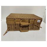 BASKET PICNIC BASKET STYLE