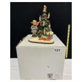 CHRISTMAS SURPRISE HUMMEL