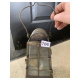 LANTERN HOLDER METAL