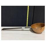HAMMERED COPPER LADAL W/ CAST IRON HANDLE 16.5"