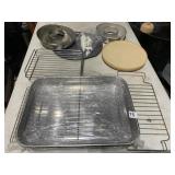 ROASTING PAN, COOLING RACK, FROSTING KIT