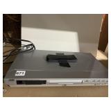 JVC DVD PLAYER WITH REMOTE