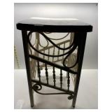 WOOD/WICKER STAND 24" H