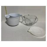 GLASS MEASURING CUP WITH LID, PLASTIC BOWLS,