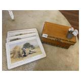 DECORATIVE BOX AND 4 PLACE MATS