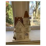 BIRD HOUSE BY HB COMPANY 16" X 9" X 9"