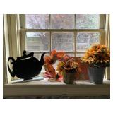 TEA POT SILHOUETTE, ARTIFICIAL SUNFLOWERS,