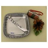 MADE IN MEXICO PLATE AND MATCHING KNIFE, FELT