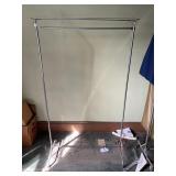 LIGHT WEIGHT CLOTHES RACK