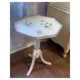 3-LEGGED WOOD SIDE TABLE