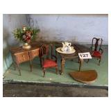DOLL HOUSE DINING TABLE ONE LEAF BROKEN OFF, MINI