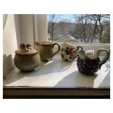 CREAMER AND SUGAR FRUIT DESIGN