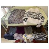 WOMENï¿½S SWEATERS AND SKIRTS, SZ S/M, POST HORN,