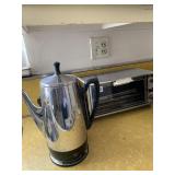 ELECTRIC COFFEE POT AND TOASTER OVEN