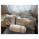 DECORATIVE THROW PILLOWS AND TWIN-SIZE BLUE