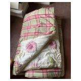 FULL/QUEEN SATIN FEEL REVERSIBLE COMFORTER